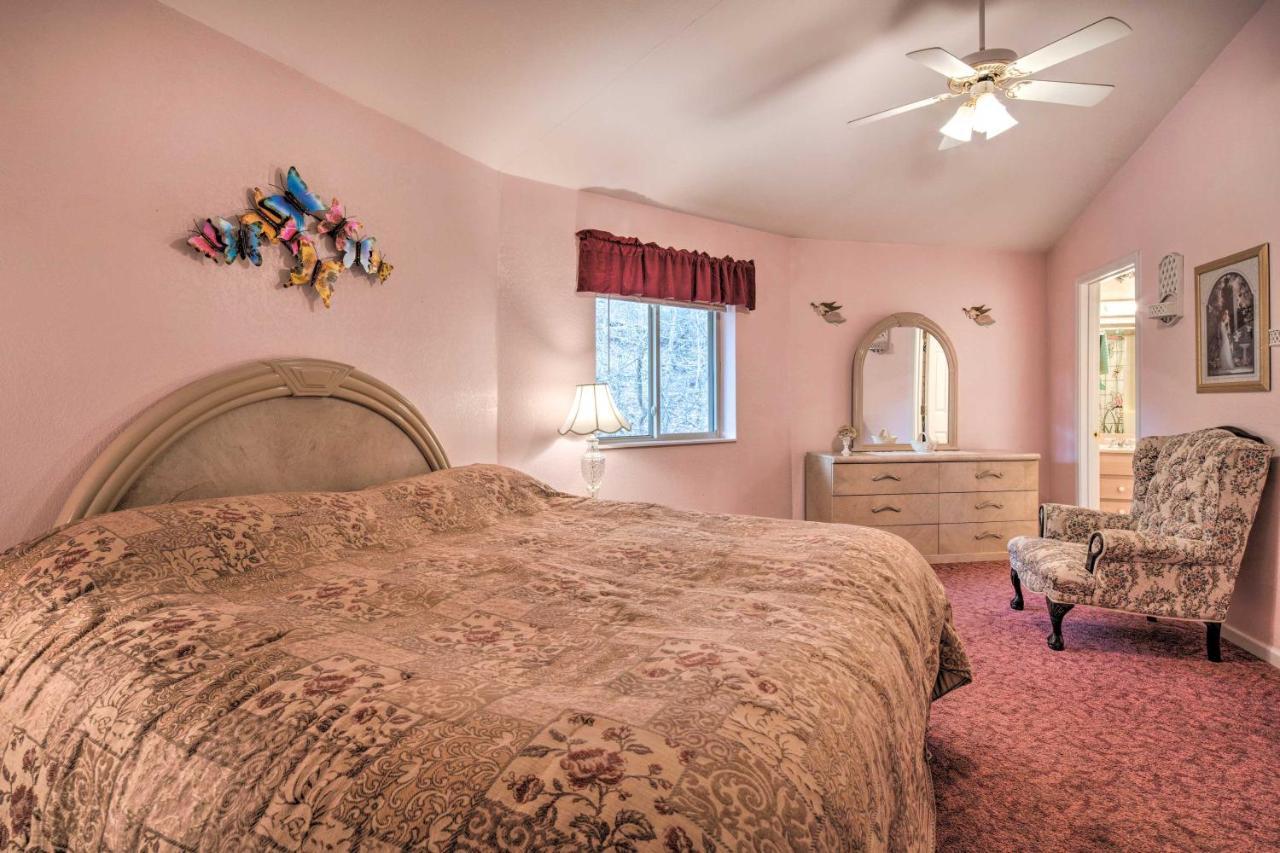 Charming Burnsville Apt With Mountain Views And Deck! Kültér fotó