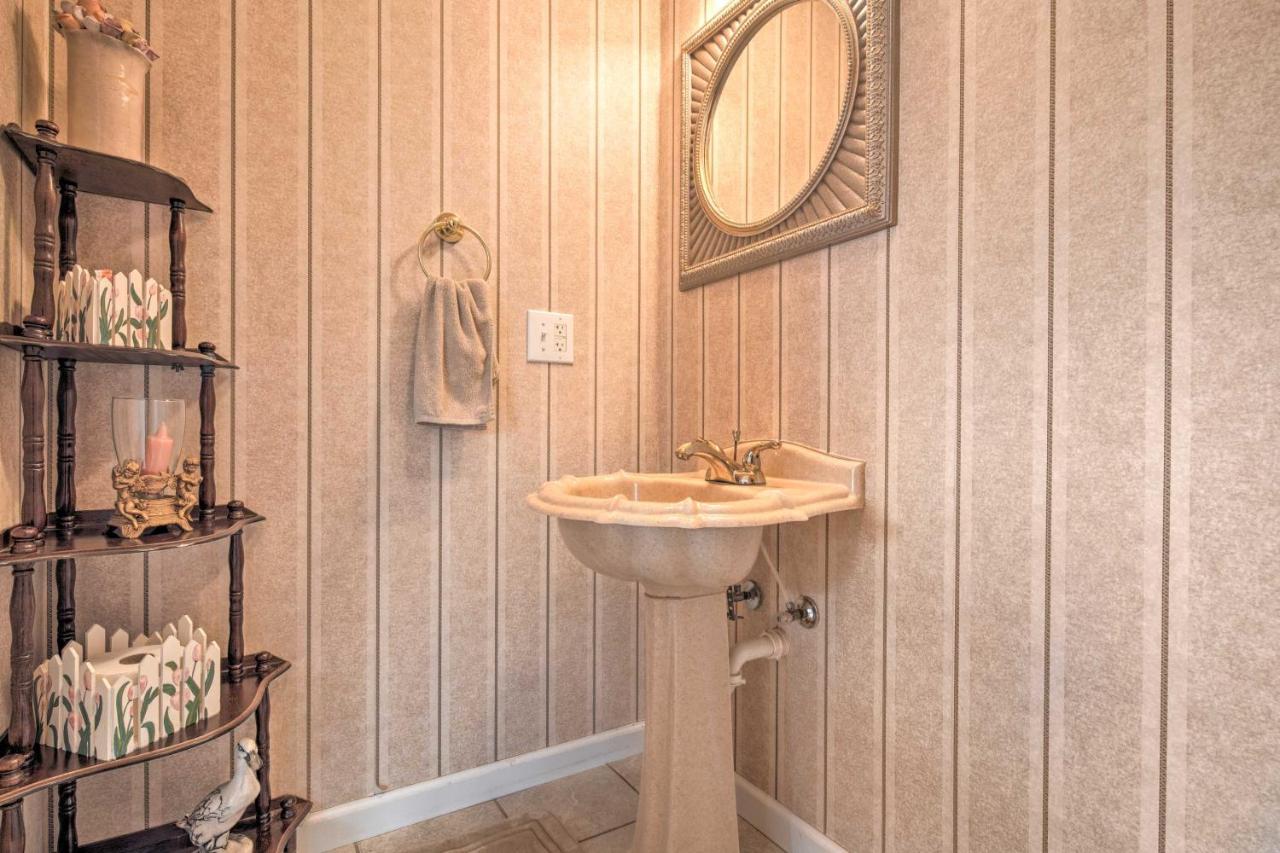 Charming Burnsville Apt With Mountain Views And Deck! Kültér fotó